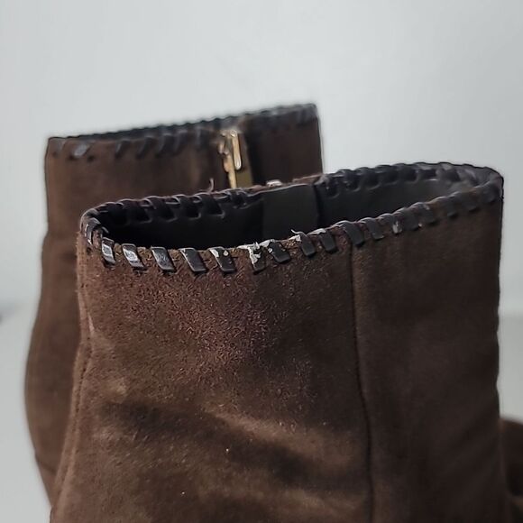 Marc Fisher Natasia Brown Suede Platform Boots. - Picture 4 of 13